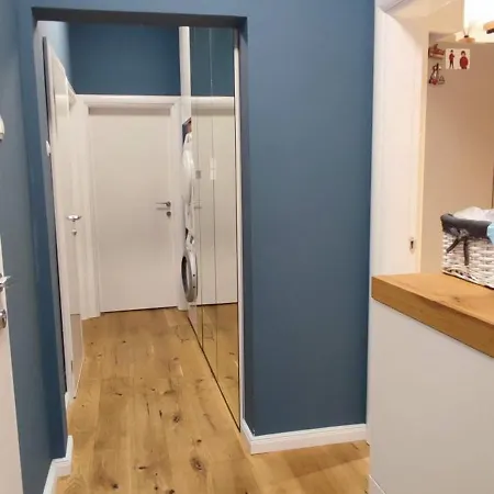 Gran Capital Maritima - *